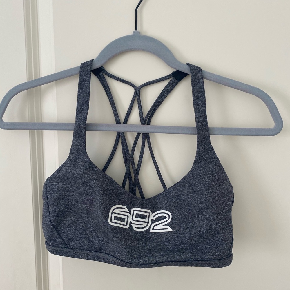 GRAY FREE TO BE ZEN LULULEMON SPORTS BRA